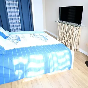 https://maison-au-calme-proche-plages-8-10-personnes.inbrittany.com
