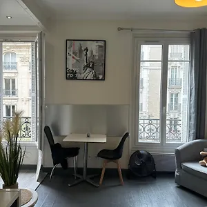 Cosy Chatelets Les Halles Séjour chez l'habitant